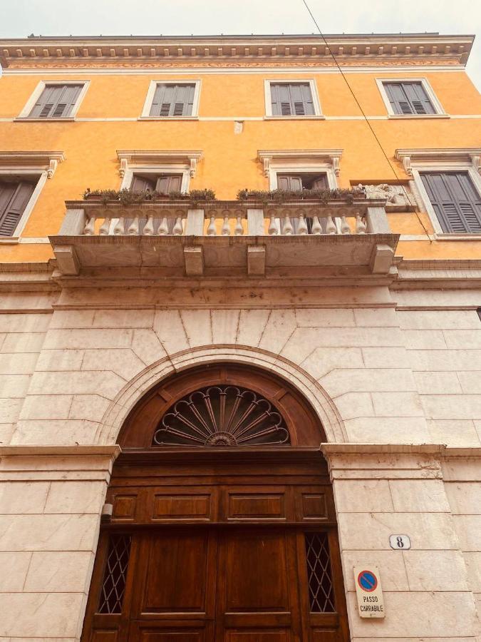 Mario Number 8 Apartment Verona Luaran gambar